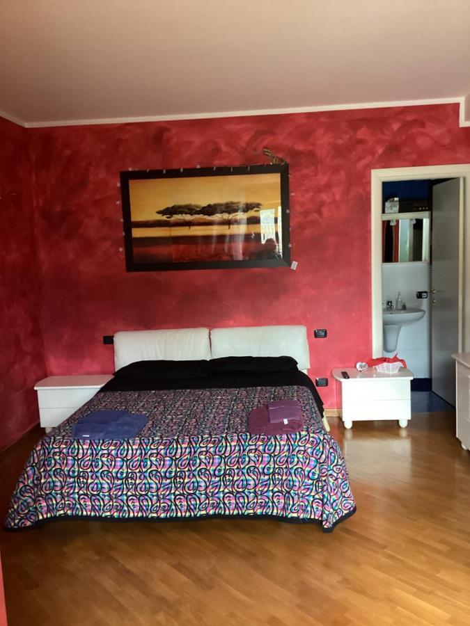Вилла Locazione Turistica Dream House Marzia Рим Экстерьер фото